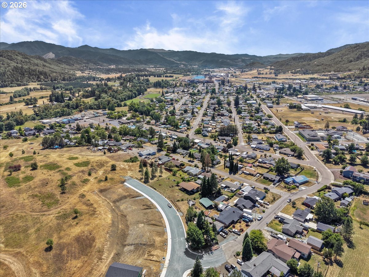 946 East 4th Avenue Riddle, OR 97469 - Photo 28 of 28 Drone View/UAV