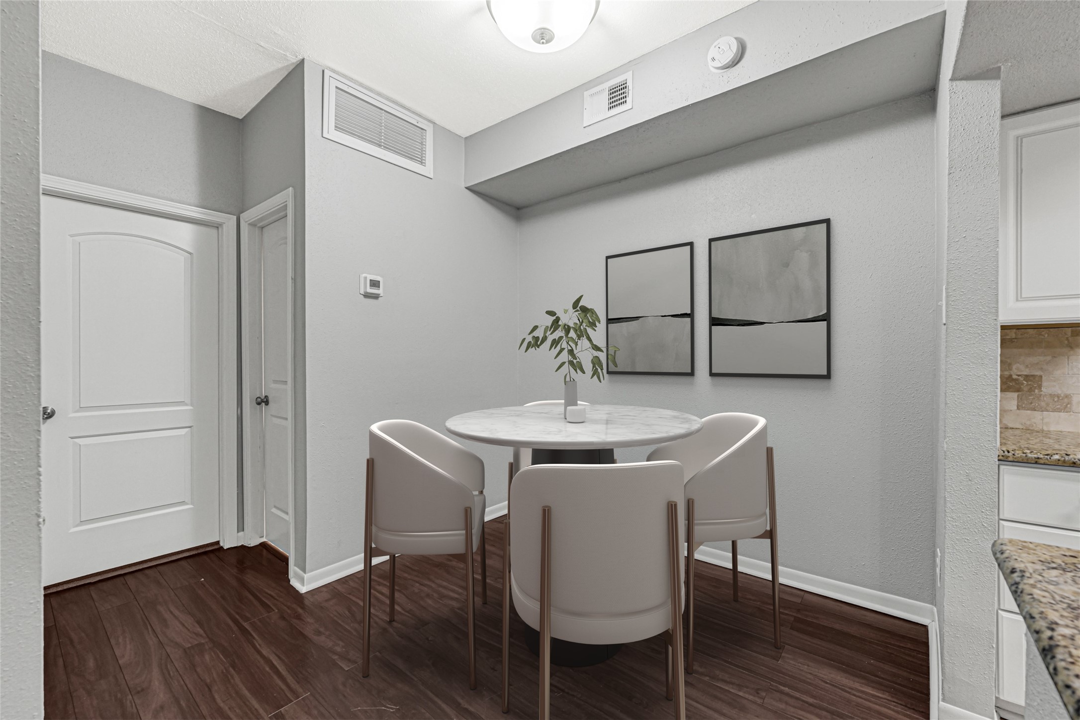 2425 Augusta Drive, Unit 29 Houston, TX 77057 - Photo 9 of 30