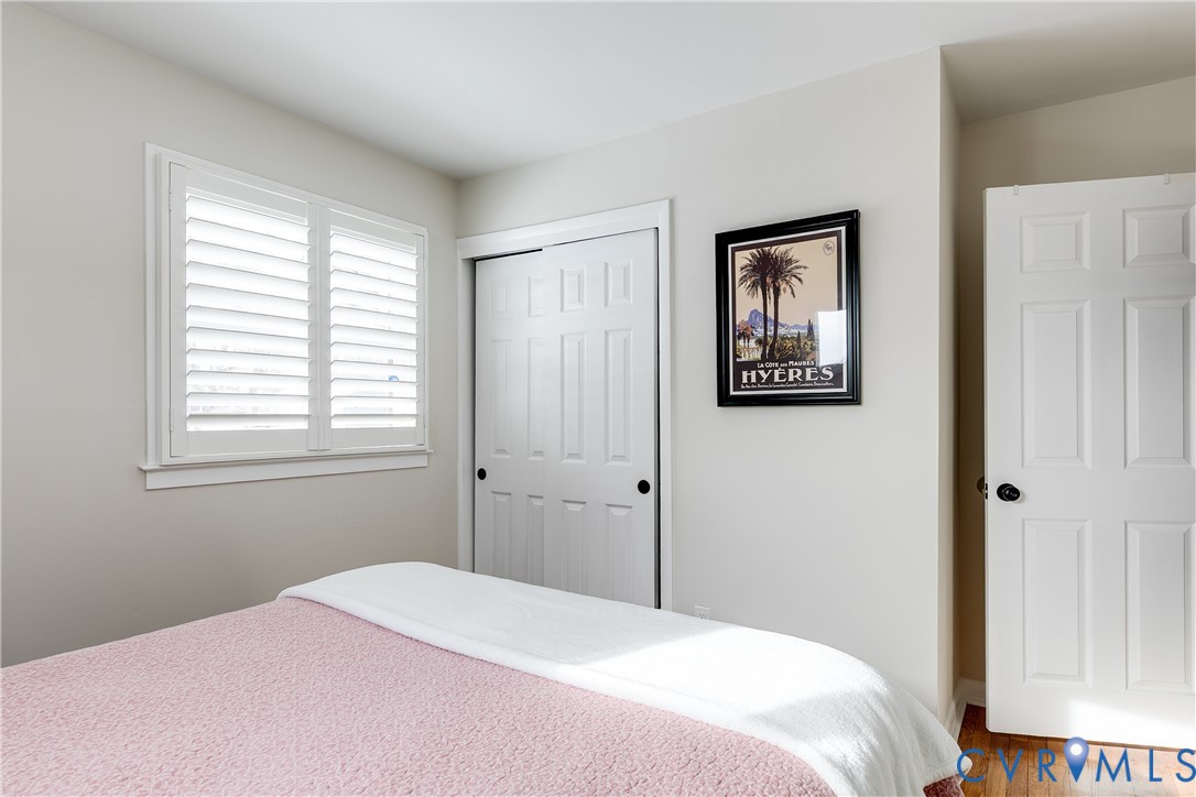 2815 Caniff Road Richmond, VA 23223 - Photo 35 of 39 a bedroom with a bed and a window