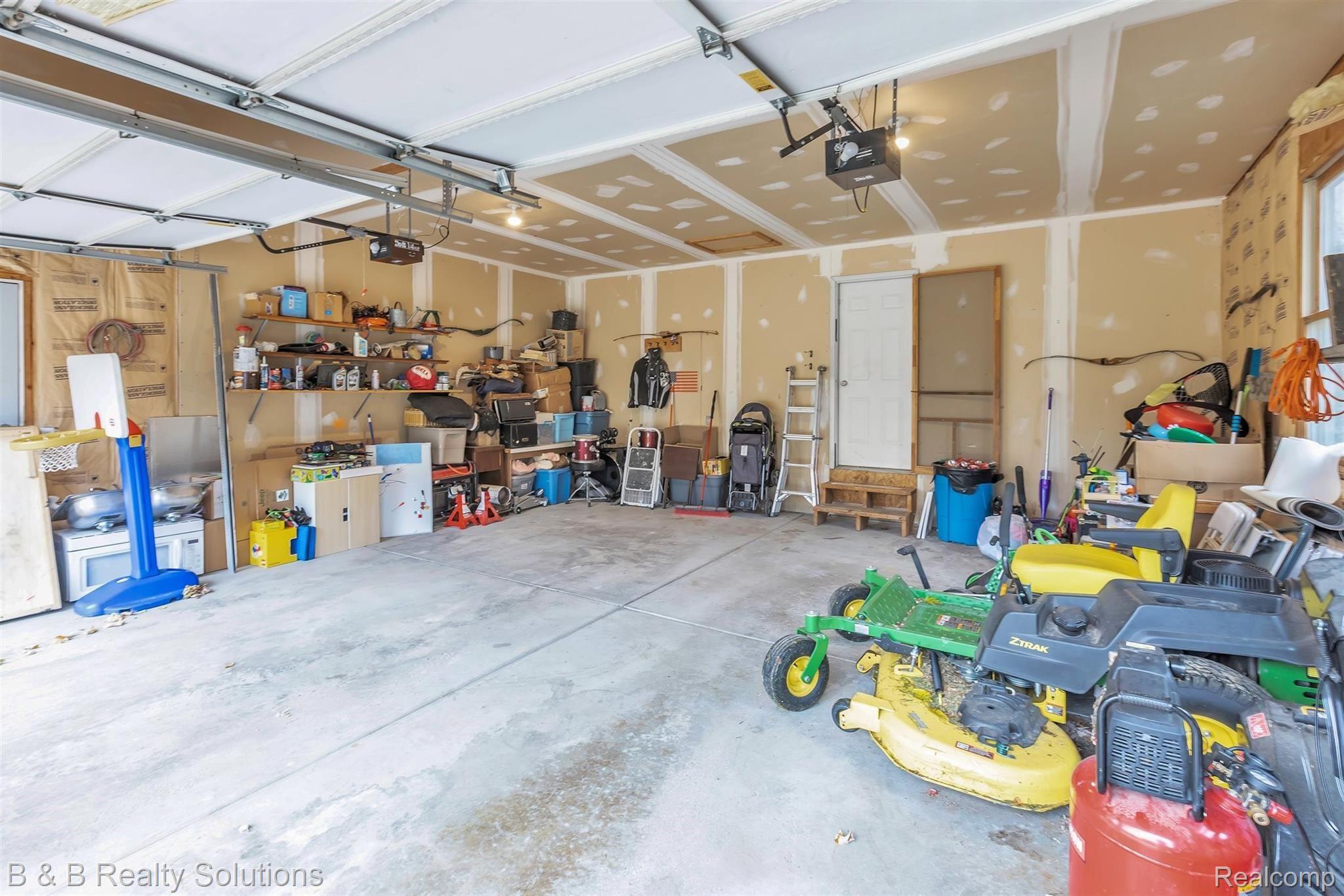 3902 Jefferson Road North Branch, MI 48461 - Photo 35 of 45 36-3902 Jefferson Rd-windowstill-re.jpg