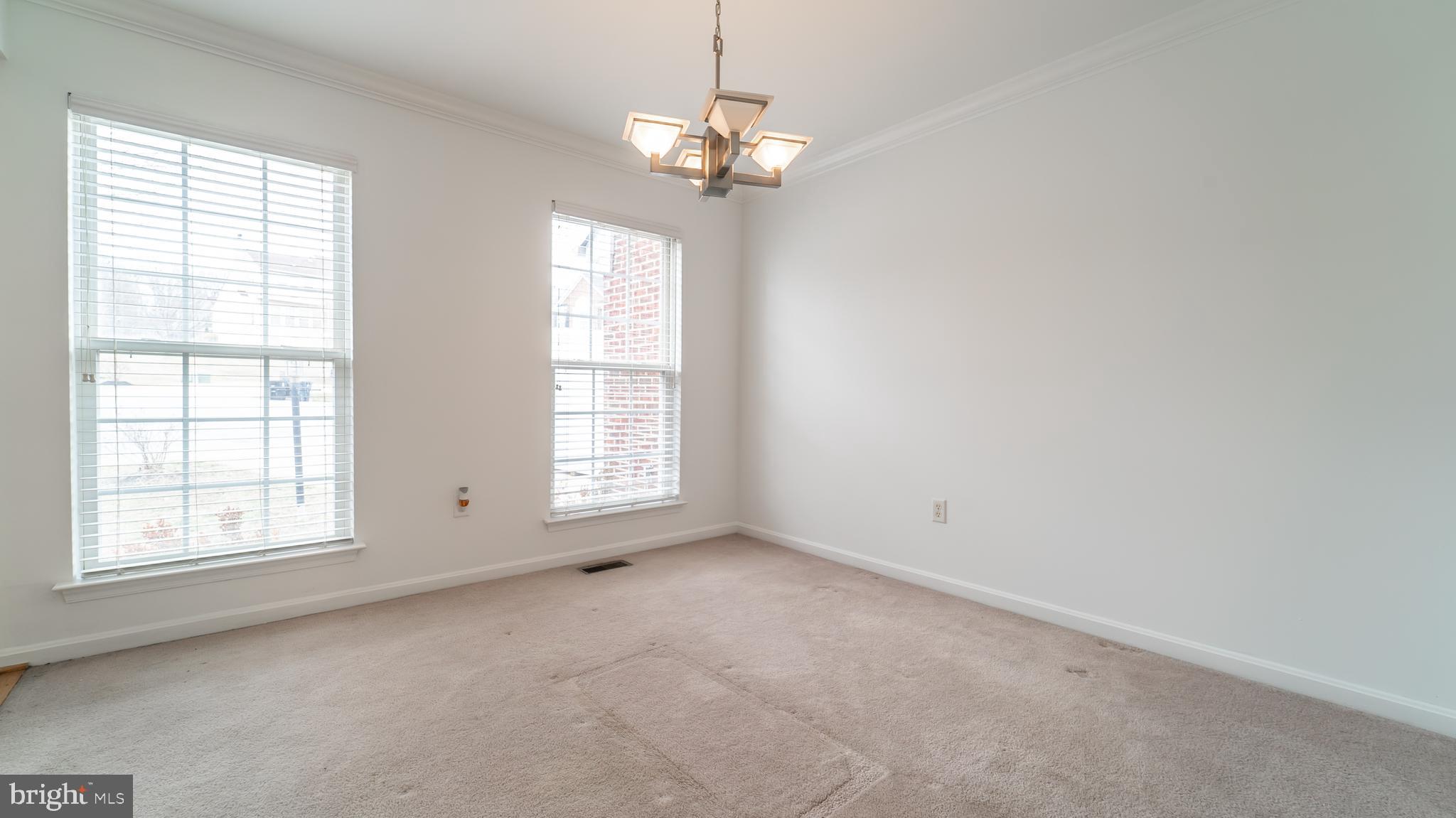 3207 Collins Street Clinton, MD 20735 - Photo 4 of 34 Gallery Image 4