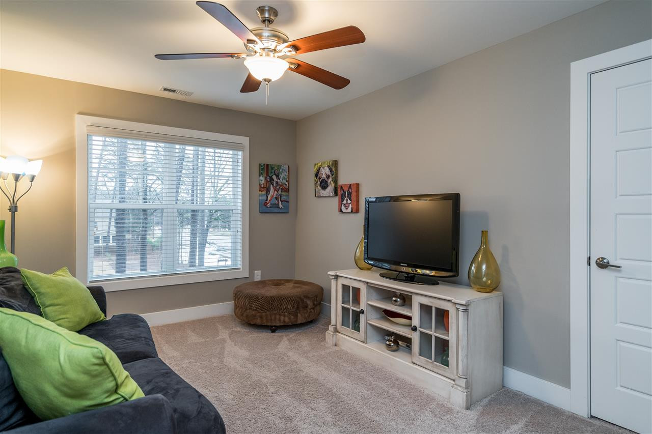 185 Pineland Circle Raleigh, NC 27606 - Photo 27 of 30 Photo 27