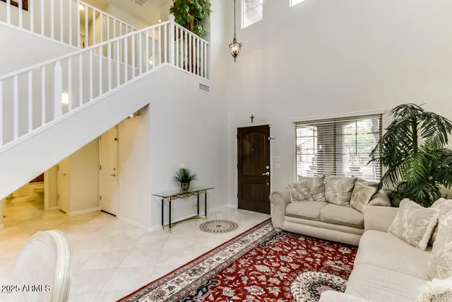 a view of entryway and hall