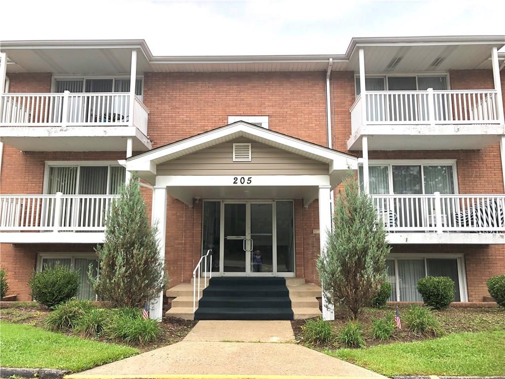 205 Coraopolis Road, Unit C4 Coraopolis, PA 15108 - Photo 1 of 25 Gallery Image 1
