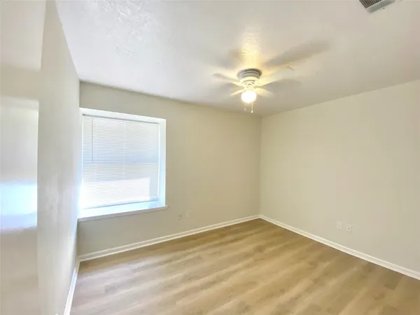 $2,399 | 15 Tremont Woods Court, The Woodlands, TX 77381