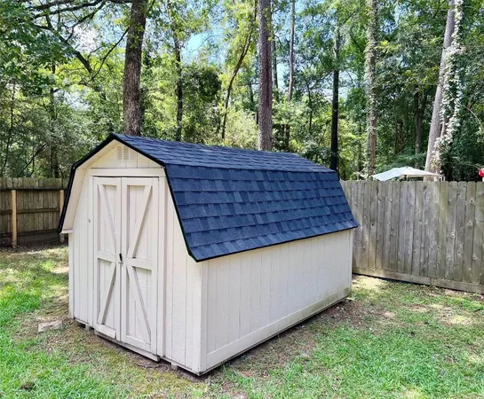 $2,399 | 15 Tremont Woods Court, The Woodlands, TX 77381