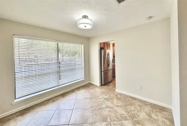 $2,399 | 15 Tremont Woods Court, The Woodlands, TX 77381