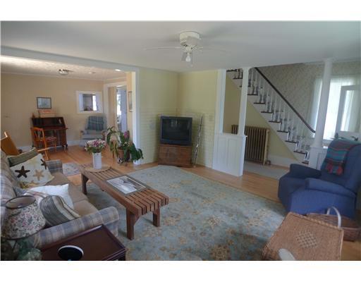 16 Lakeview Road West Boothbay Harbor, ME 04575 - Photo 11 of 19 Living Room.