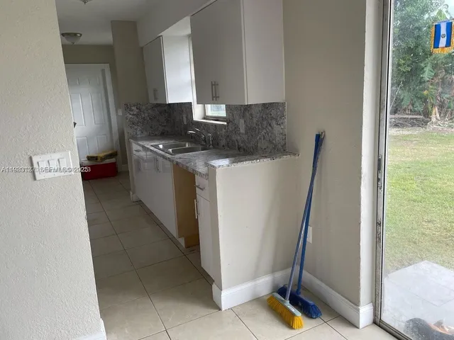 $2,700 | 1630 Southwest 4th Street, Homestead, FL 33030