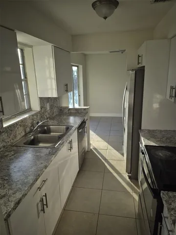 $2,700 | 1630 Southwest 4th Street, Homestead, FL 33030