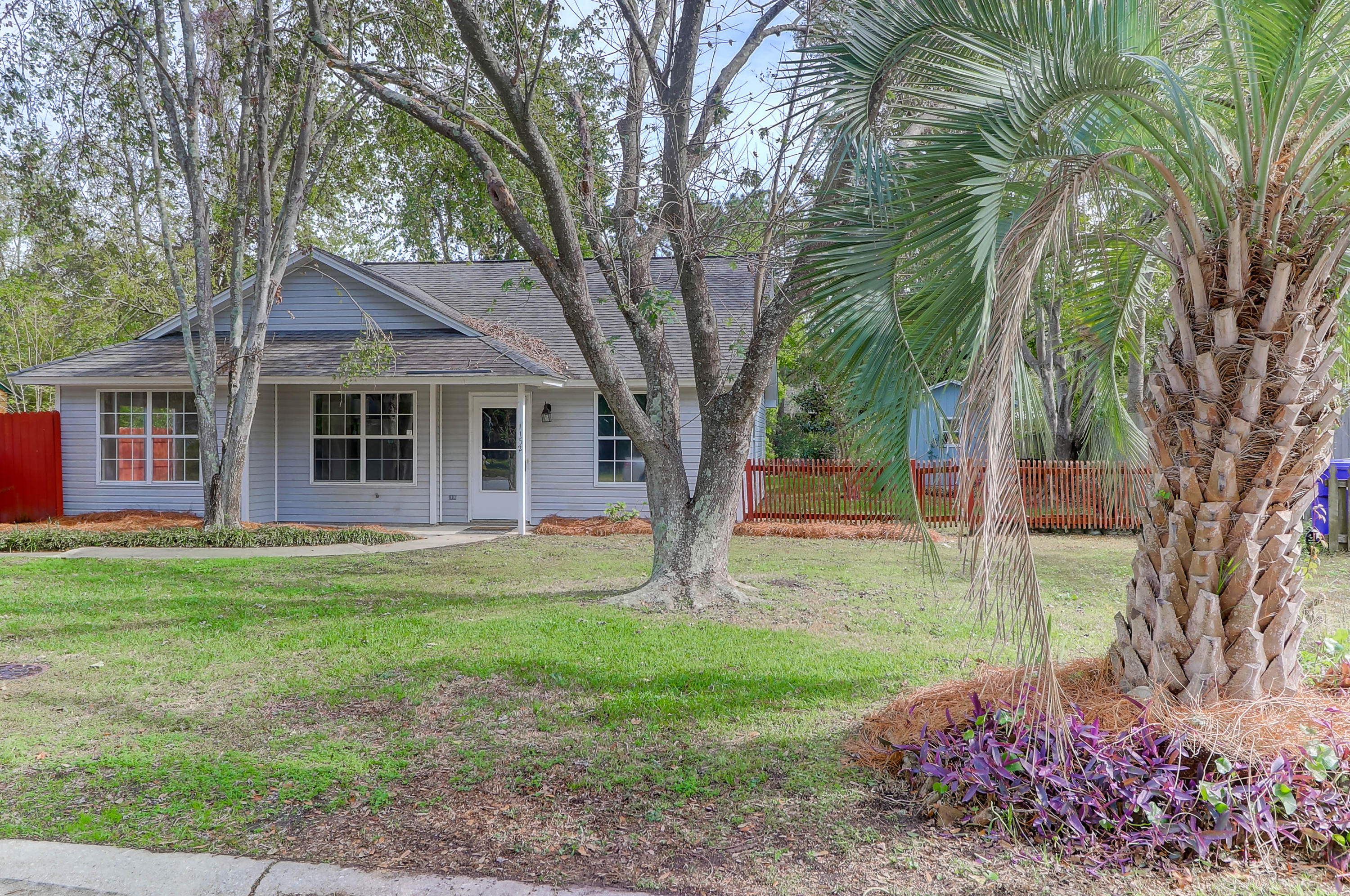 1152 Shoreham Road Charleston, SC 29412 - Photo 2 of 31 1152 Shoreham (39)