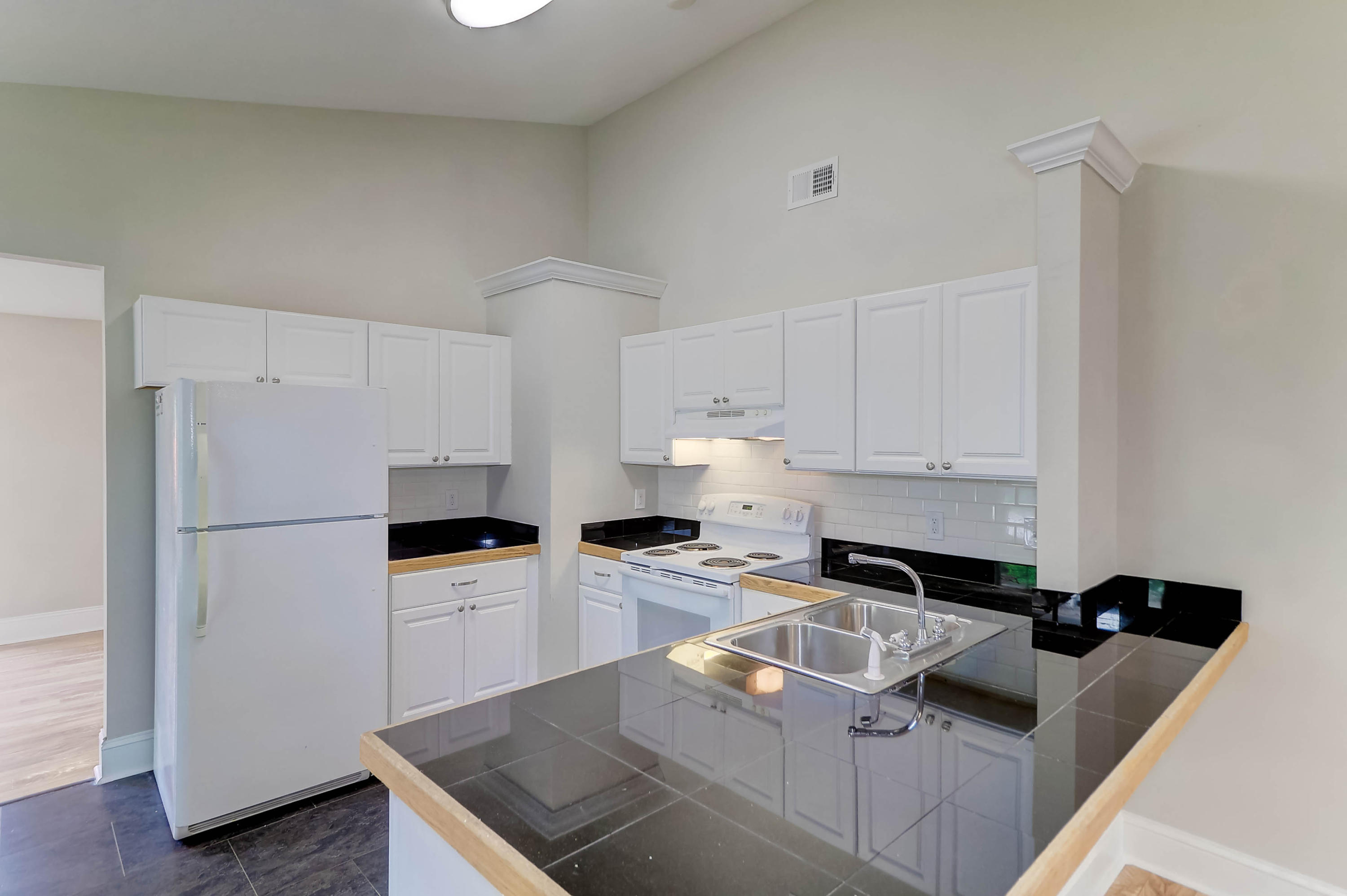 1152 Shoreham Road Charleston, SC 29412 - Photo 11 of 31 1152 Shoreham (11)