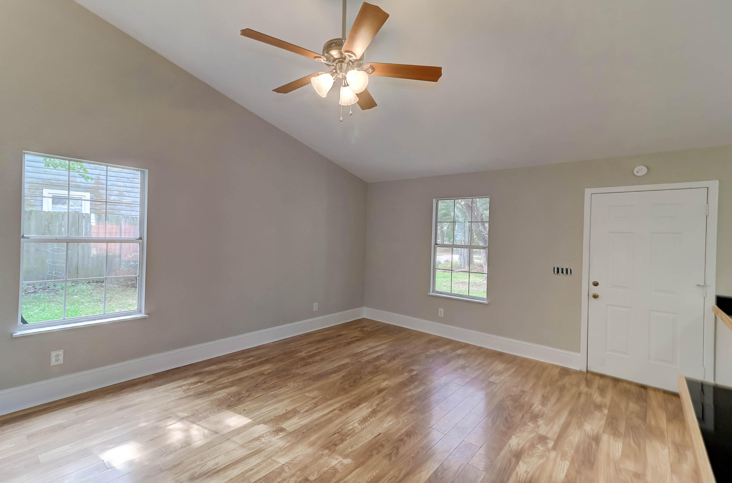 1152 Shoreham Road Charleston, SC 29412 - Photo 22 of 31 1152 Shoreham (8)
