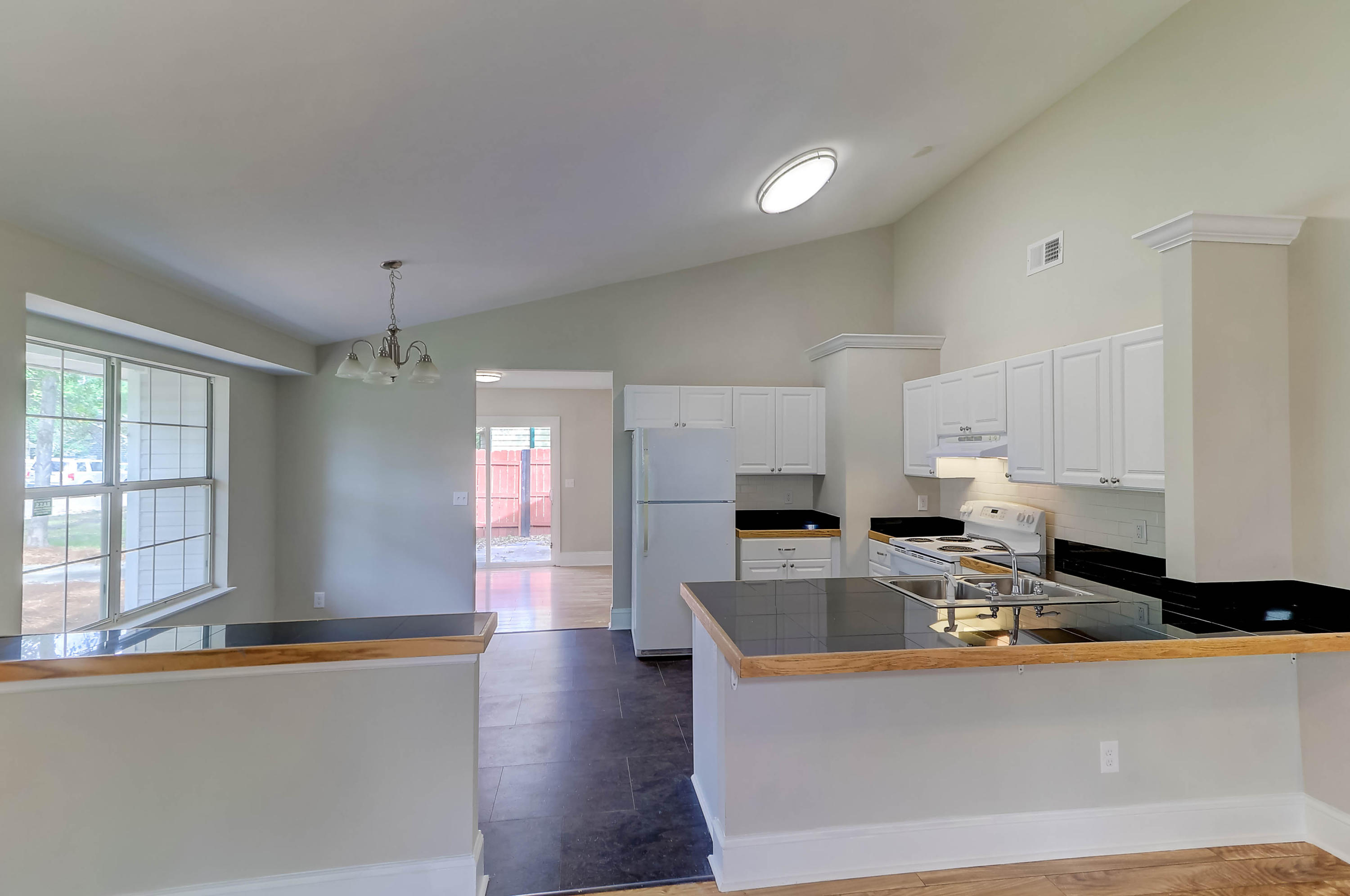 1152 Shoreham Road Charleston, SC 29412 - Photo 23 of 31 1152 Shoreham (10)