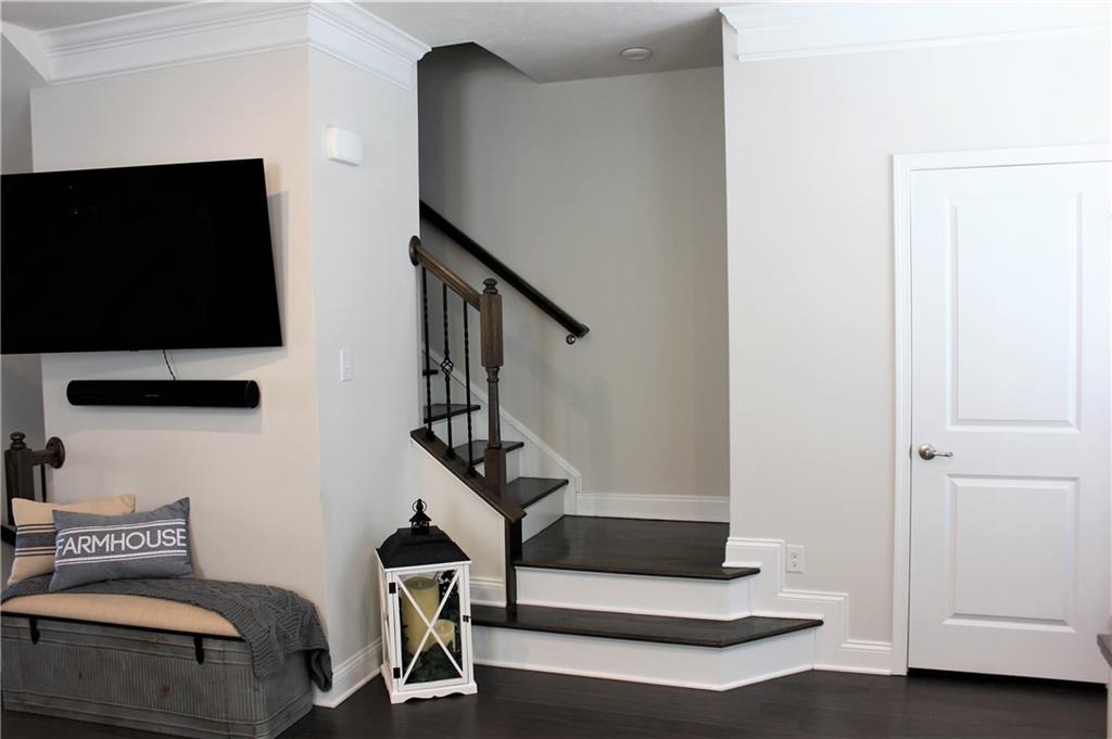 123 Cole Drive McKees Rocks, PA 15136 - Photo 12 of 24 Gallery Image 12