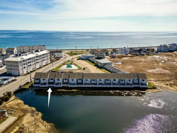$479,000 | 571 Winnacunnet Road, Unit 3, Hampton, NH 03842