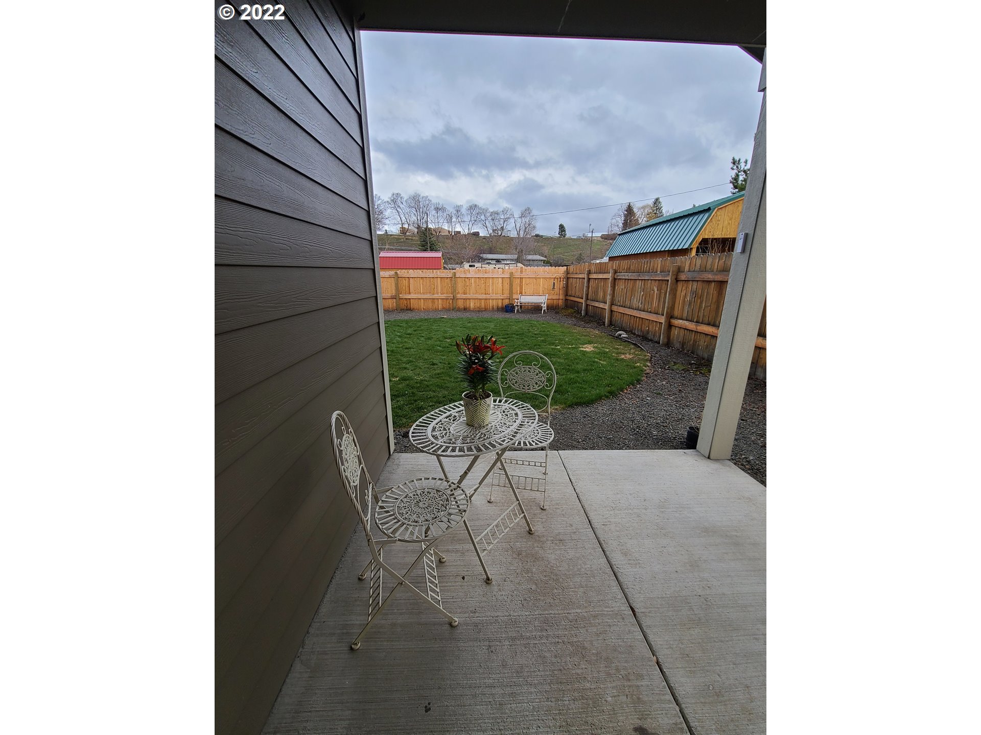 104 North College Street Joseph, OR 97846 - Photo 13 of 17 a view of balcony with a couple of potted plants
