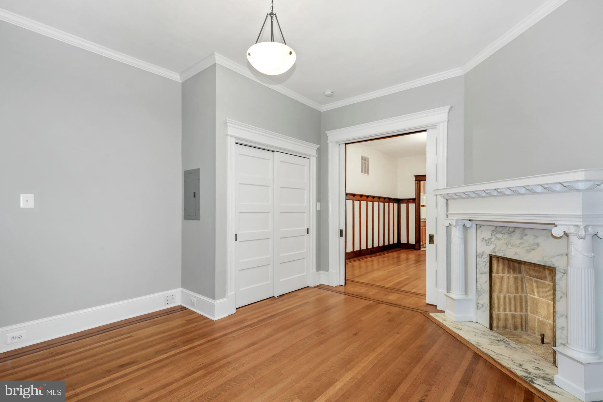 2610 Cathedral Avenue Northwest, Unit 1 Washington, DC 20008 - Photo 12 of 23 Front bedroom (1 of 2)