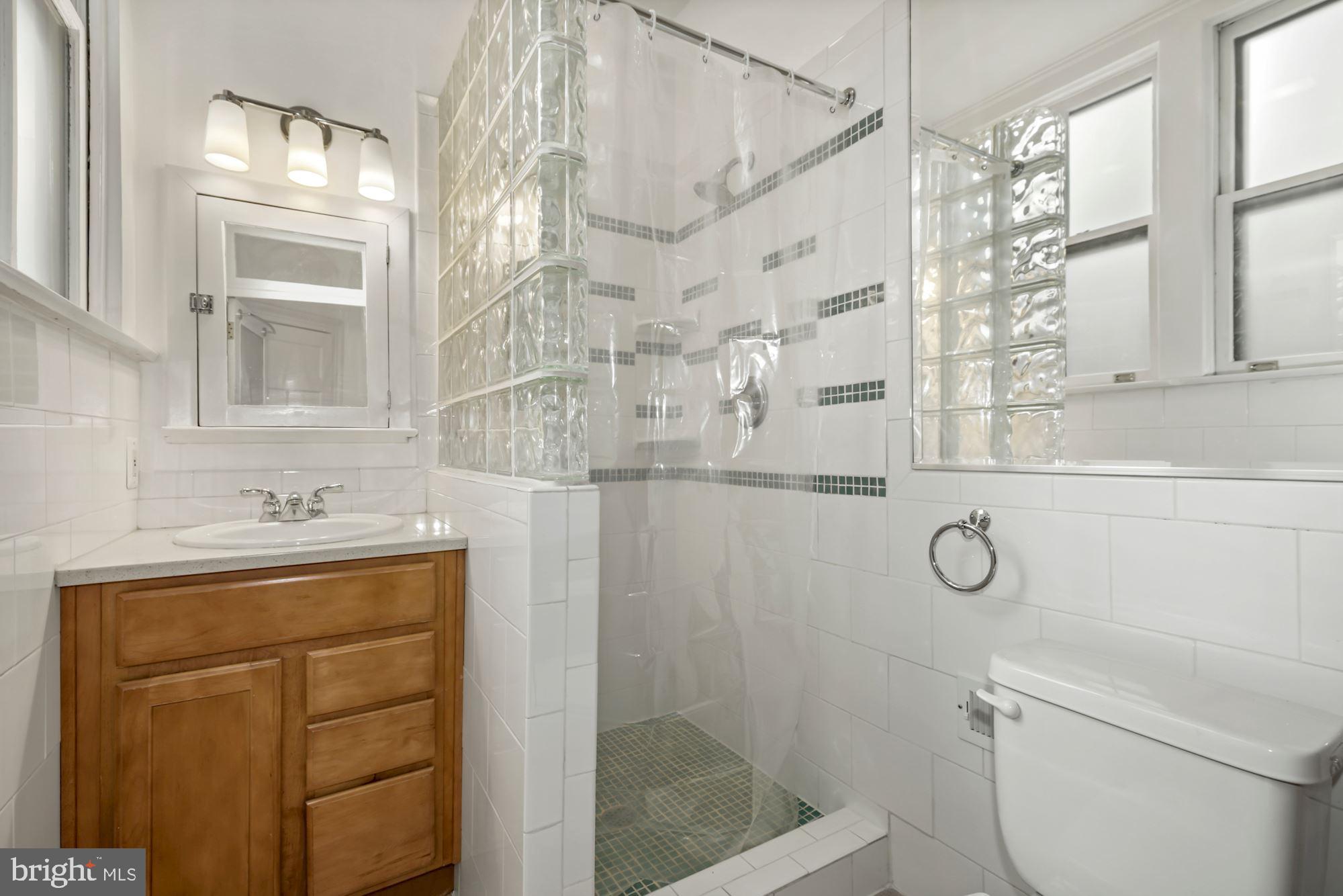 2610 Cathedral Avenue Northwest, Unit 1 Washington, DC 20008 - Photo 19 of 23 Updated Bath