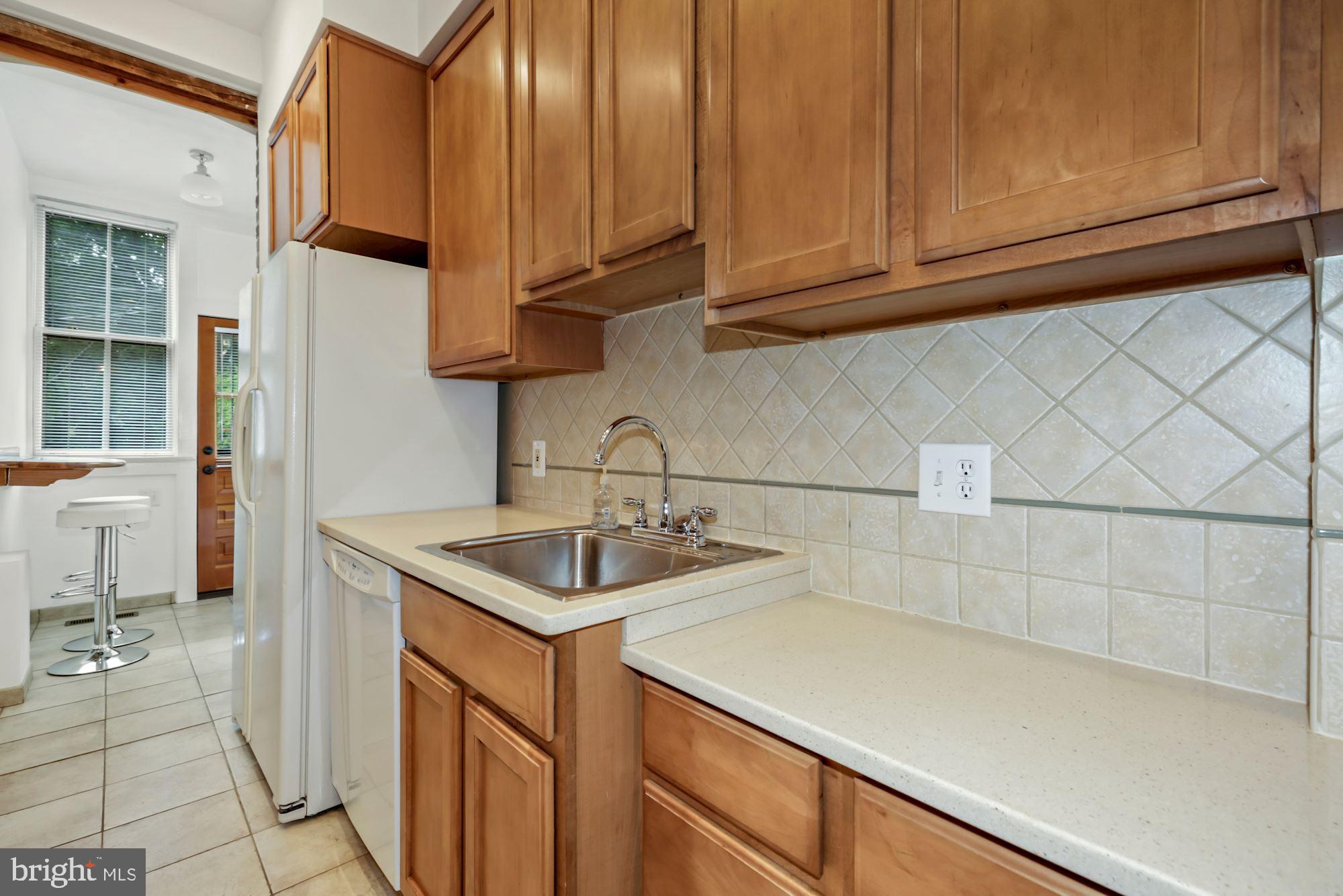 2610 Cathedral Avenue Northwest, Unit 1 Washington, DC 20008 - Photo 9 of 23