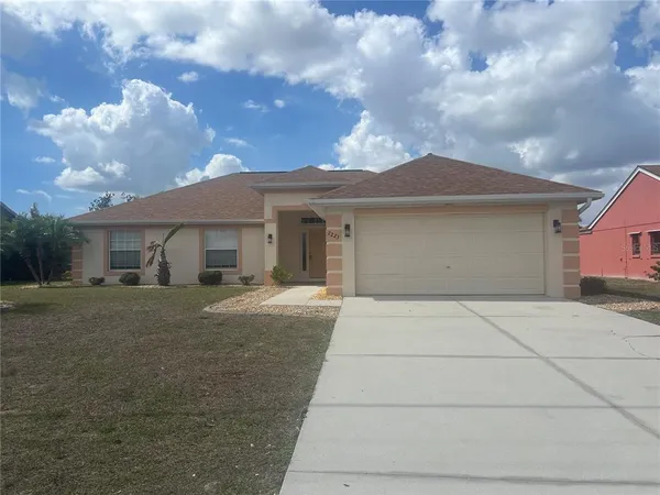 $1,750 | 2223 Rio De Janeiro Avenue, Punta Gorda, FL 33983