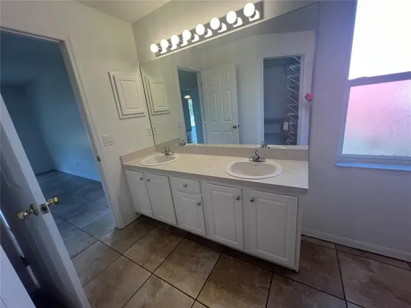 $1,750 | 2223 Rio De Janeiro Avenue, Punta Gorda, FL 33983
