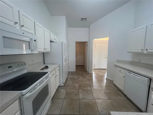 $1,750 | 2223 Rio De Janeiro Avenue, Punta Gorda, FL 33983