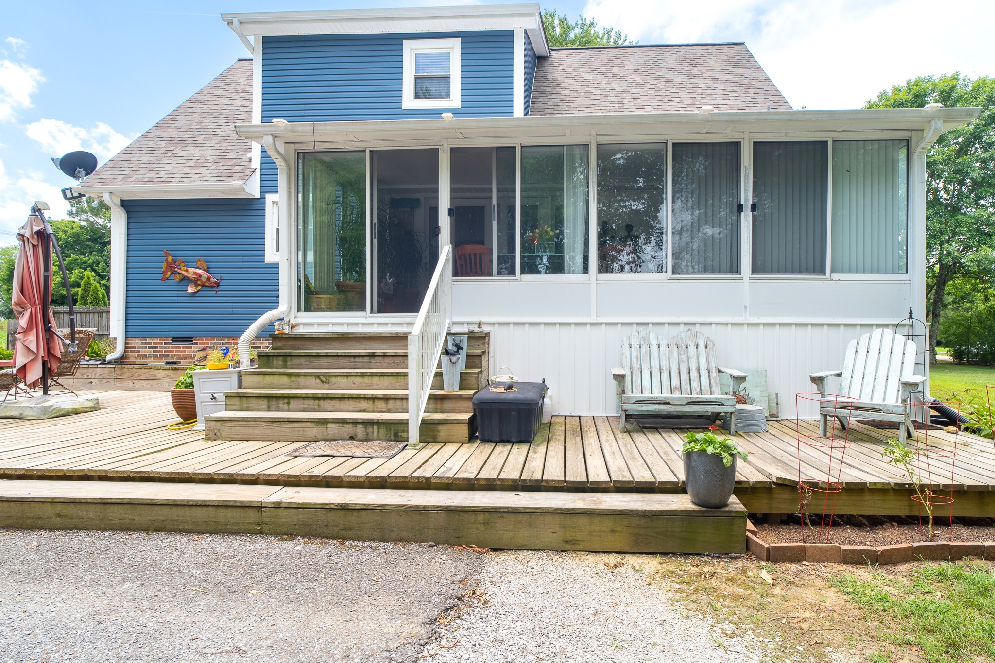 902 Prosser Road Leoma, TN 38468 - Photo 5 of 26 a view of a house with a lounge chair