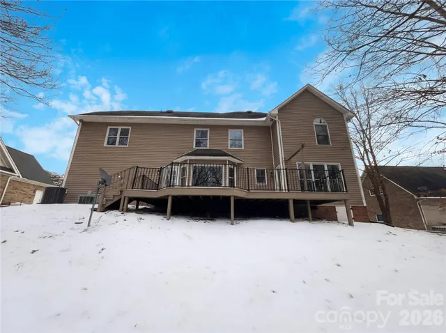 $567,000 | 122 West Tattersall Drive, Statesville, NC 28677