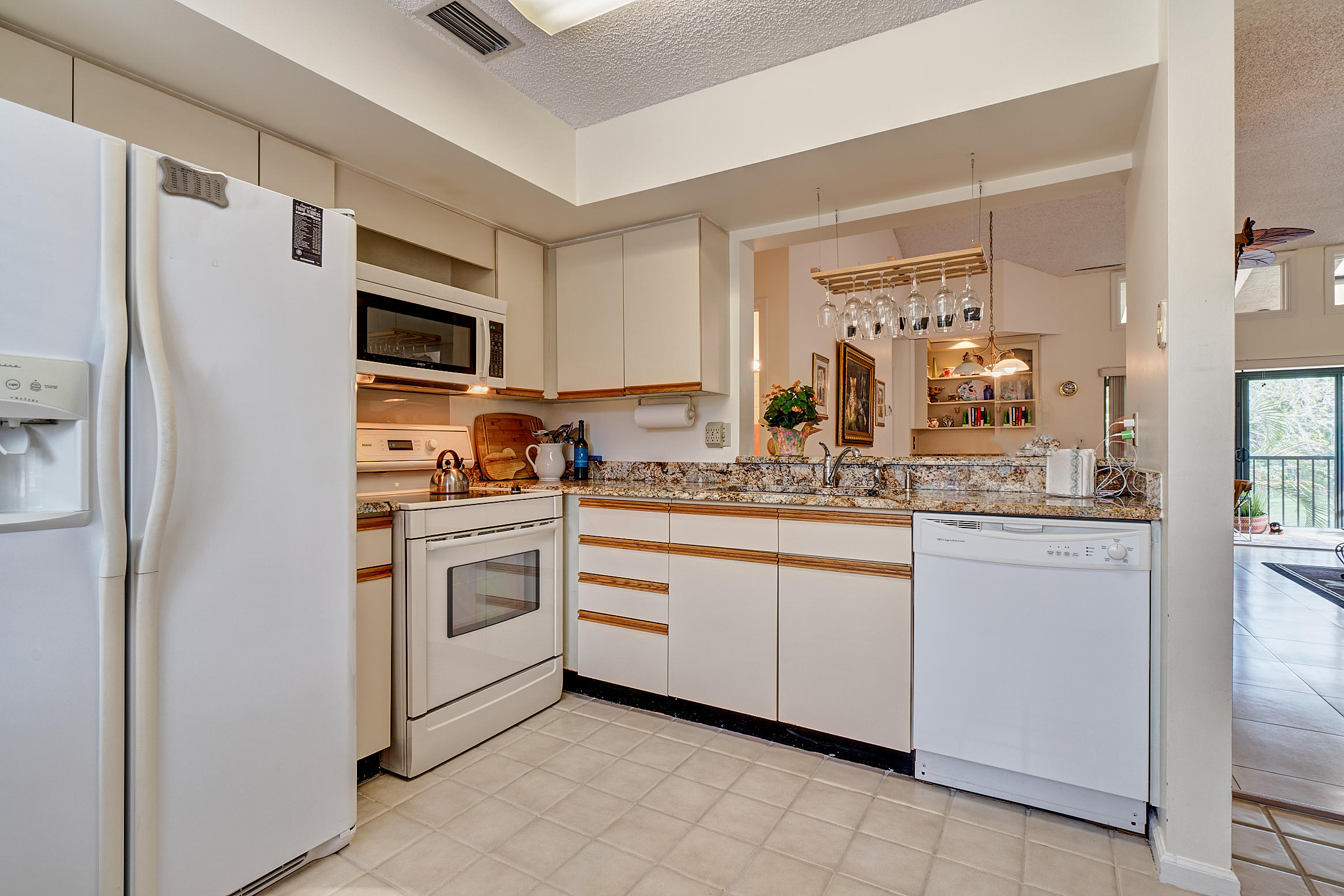 7866 Seville Place, Unit 2304 Boca Raton, FL 33433 - Photo 15 of 33 790A9A6E-CB7E-4B2E-88B4-F04D1AF58F97