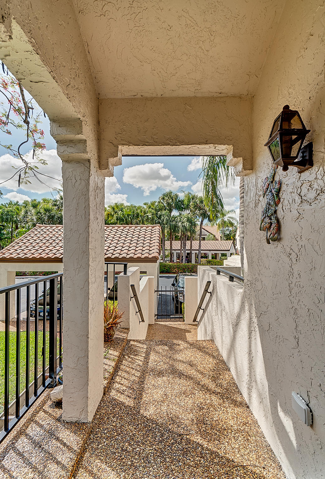7866 Seville Place, Unit 2304 Boca Raton, FL 33433 - Photo 5 of 33 37180603-9815-4C2A-9B59-CD0762E602BC