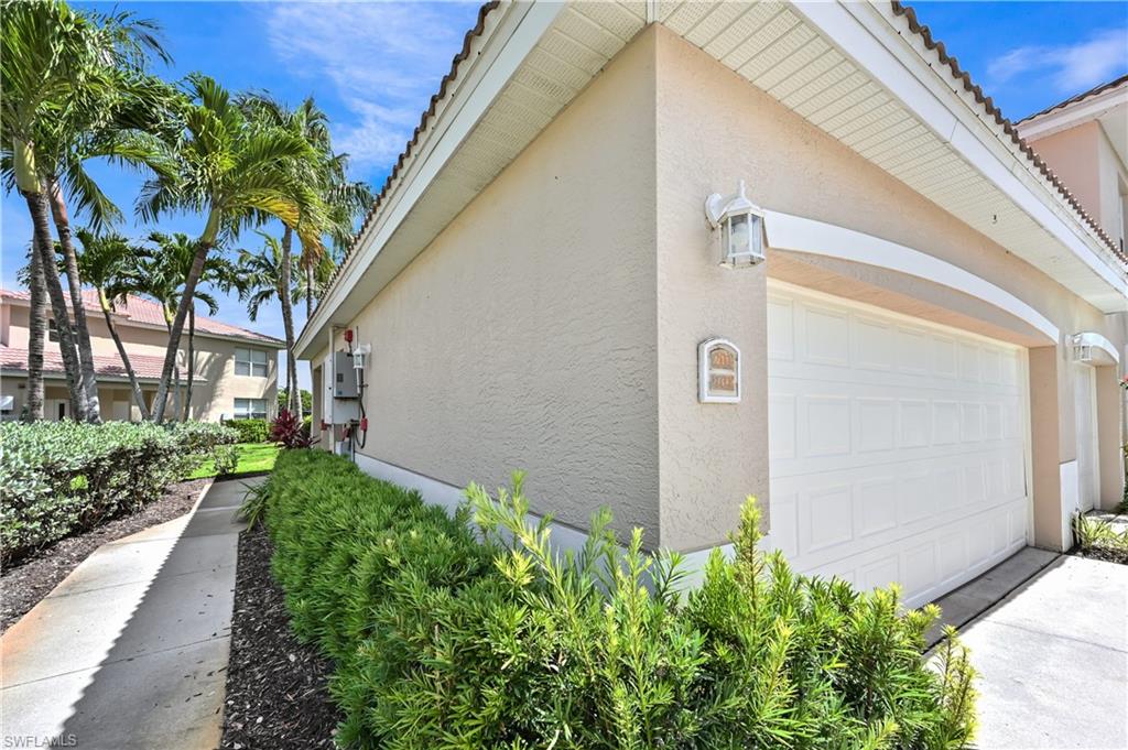 349 Dover Place, Unit B201 Naples, FL 34104 - Photo 4 of 31 Gallery Image 4