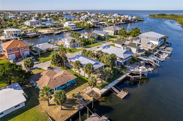 $649,000 | 3285 Minnow Creek Drive, Hernando Beach, FL 34607