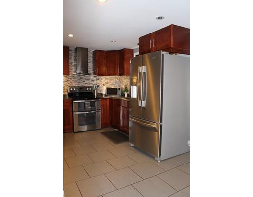 116 Cherokee Drive Springfield, MA 01109 - Photo 8 of 30