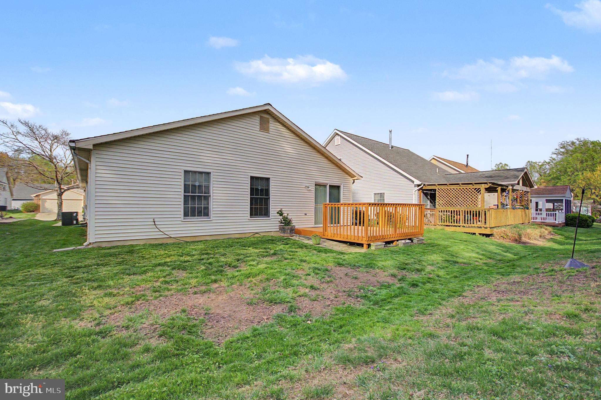 795 Eastern Point Road Annapolis, MD 21401 - Photo 18 of 38 a view of a house with backyard
