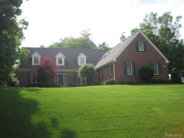 7127 Summit Ridge Brighton, MI 48116 - Photo 1 of 25 1.JPG