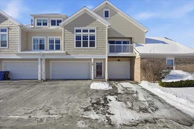 $355,000 | 40 Keystone Way, Unit 39, Fitchburg, WI 53711