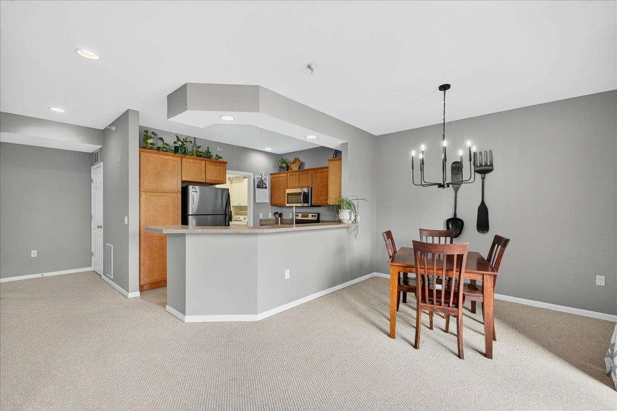 40 Keystone Way, Unit 39 Fitchburg, WI 53711 - Photo 3 of 37