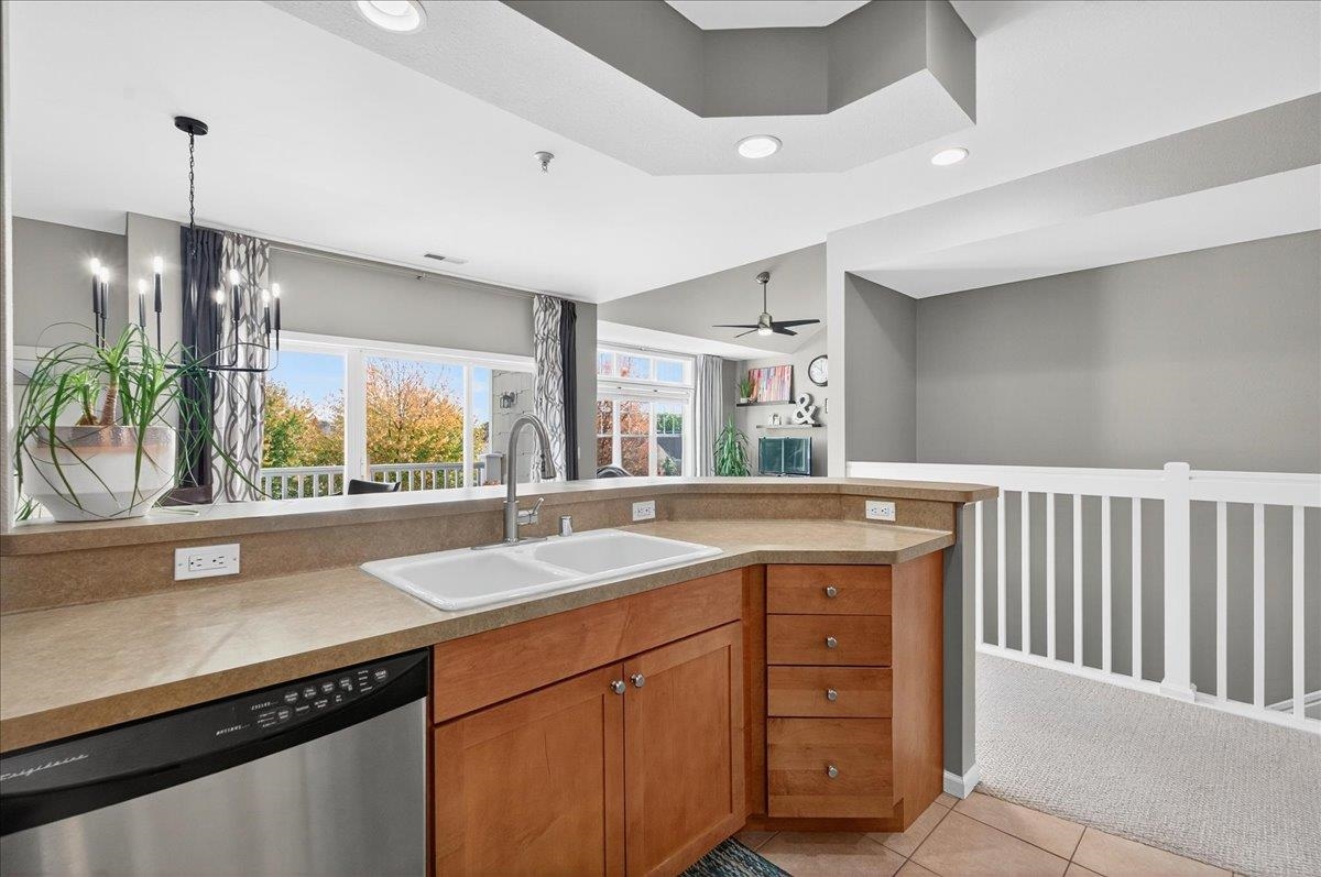 40 Keystone Way, Unit 39 Fitchburg, WI 53711 - Photo 8 of 37