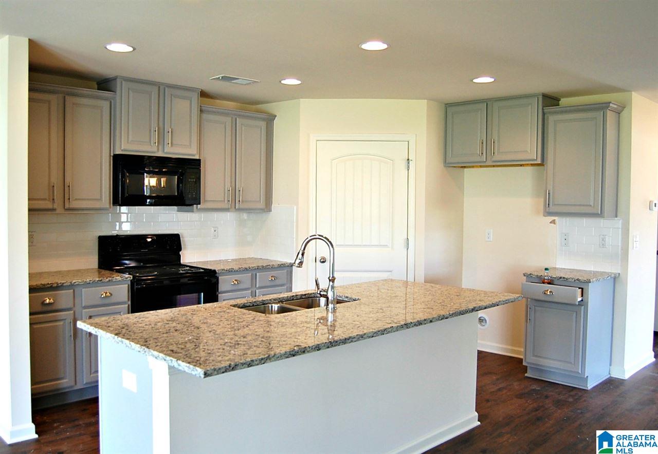 253 Sarah Way Kimberly, AL 35091 - Photo 7 of 18