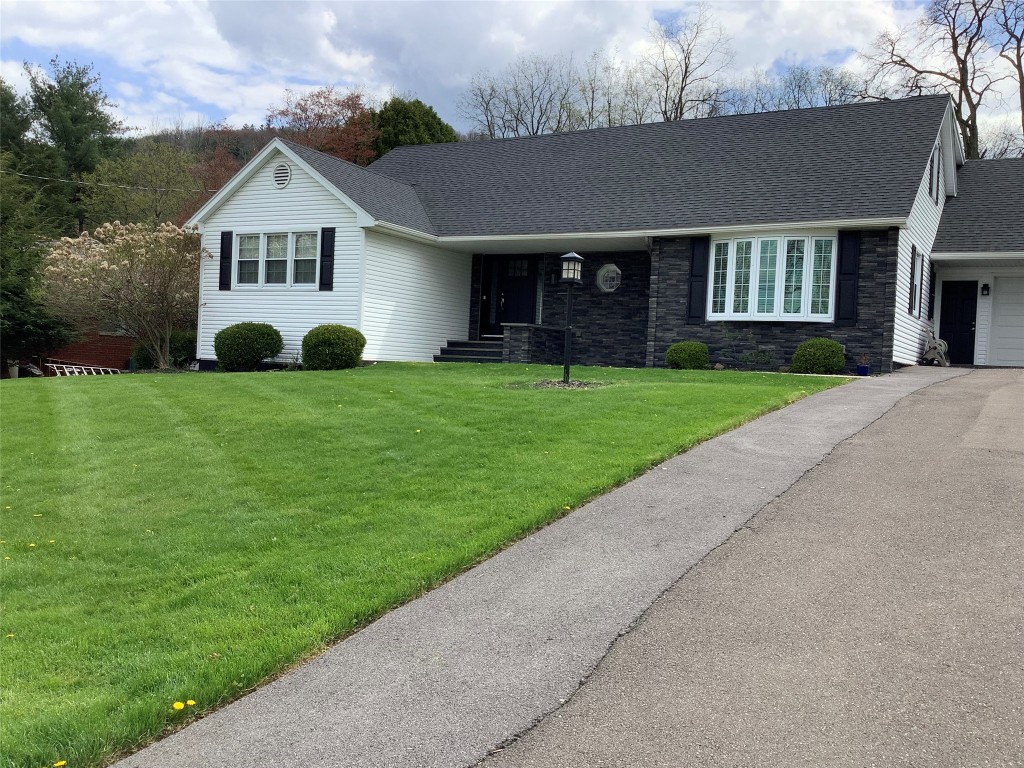 5 Brookside Road Binghamton, NY 13903 - Photo 2 of 49 Gallery Image 2