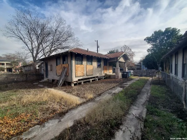 $160,000 | 311 South Monumental Street, San Antonio, TX 78203