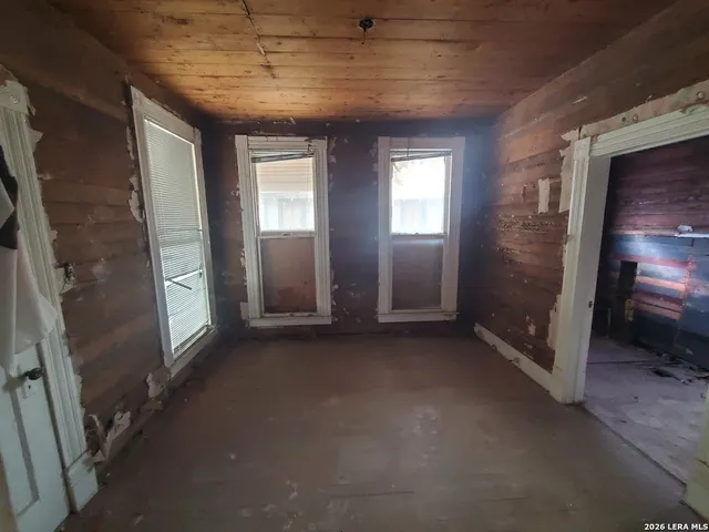 $160,000 | 311 South Monumental Street, San Antonio, TX 78203