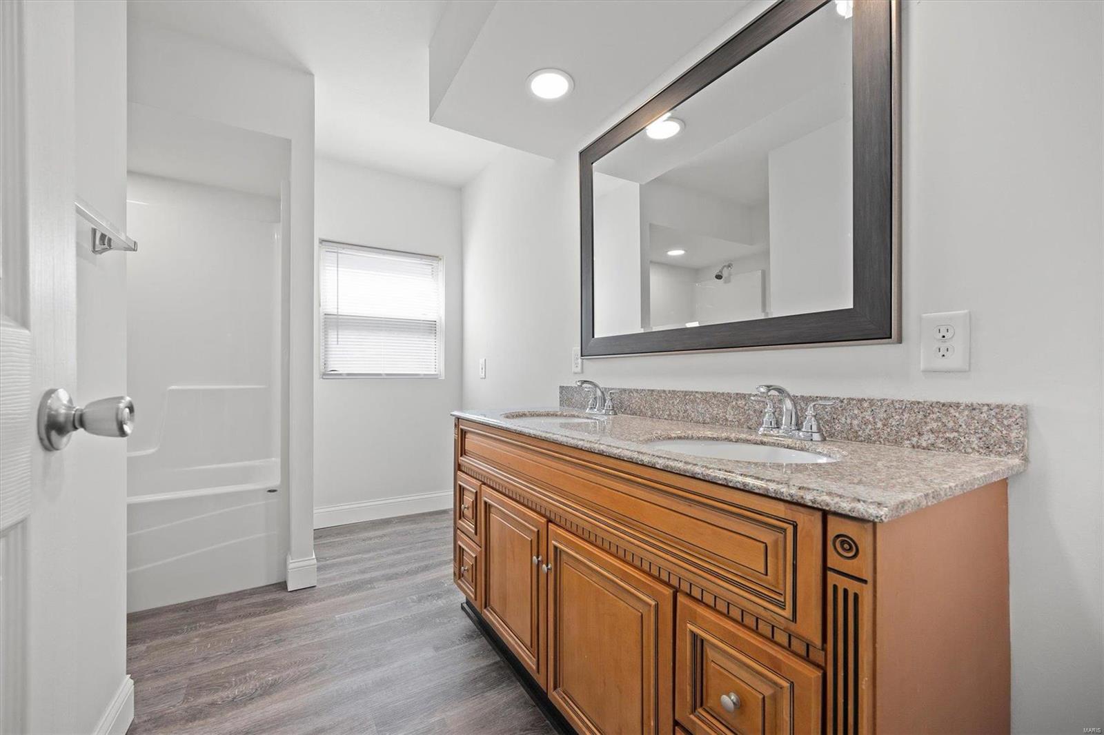 3732 Sand Road Edwardsville, IL 62025 - Photo 16 of 37