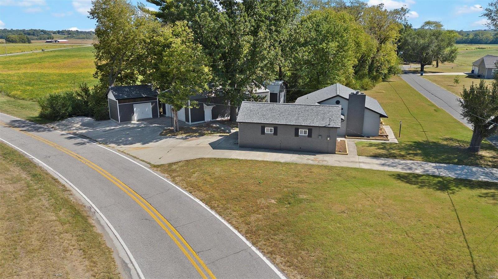 3732 Sand Road Edwardsville, IL 62025 - Photo 27 of 37