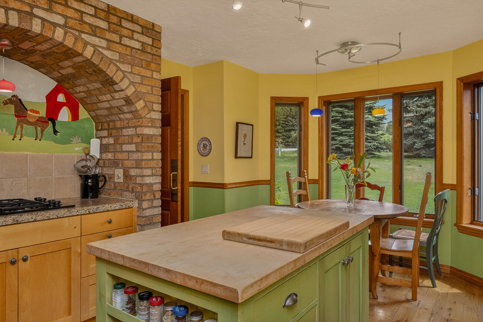 293 Indian Creek Road Hailey, ID 83333 - Photo 16 of 44 Kitchen 0254