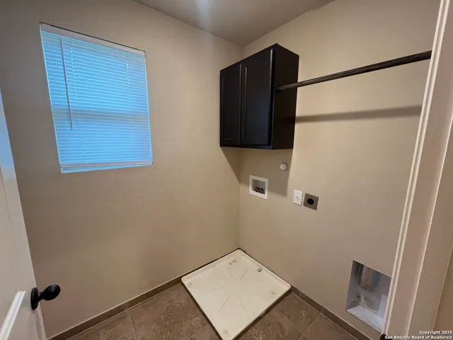 $1,425 | 13910 Annas Way, Unit 101, San Antonio, TX 78233