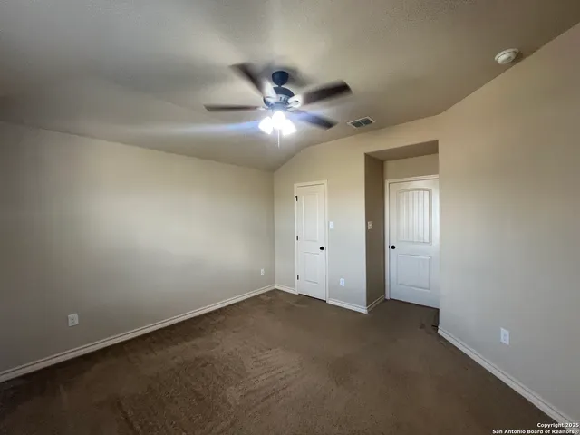 $1,425 | 13910 Annas Way, Unit 101, San Antonio, TX 78233