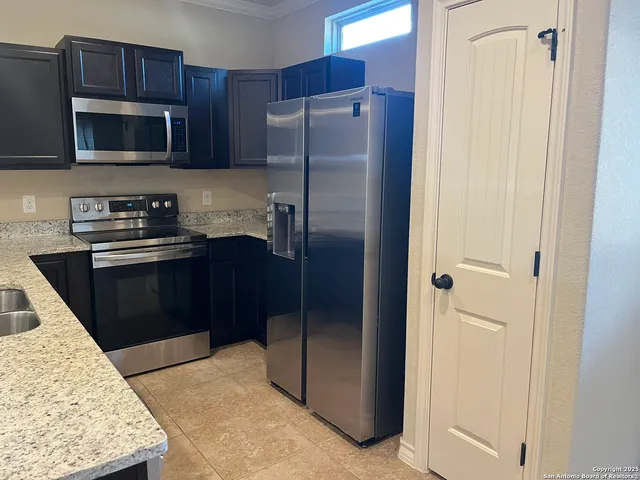 $1,425 | 13910 Annas Way, Unit 101, San Antonio, TX 78233