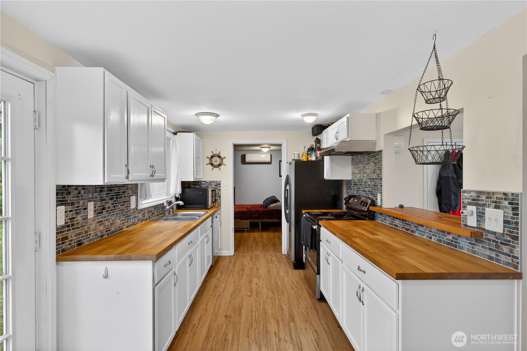 1056 View Ridge Drive Oak Harbor, WA 98277 - Photo 12 of 38